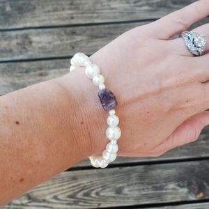Amethyst with faux pearls bracelet